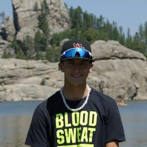 Meet your Posher, Ash